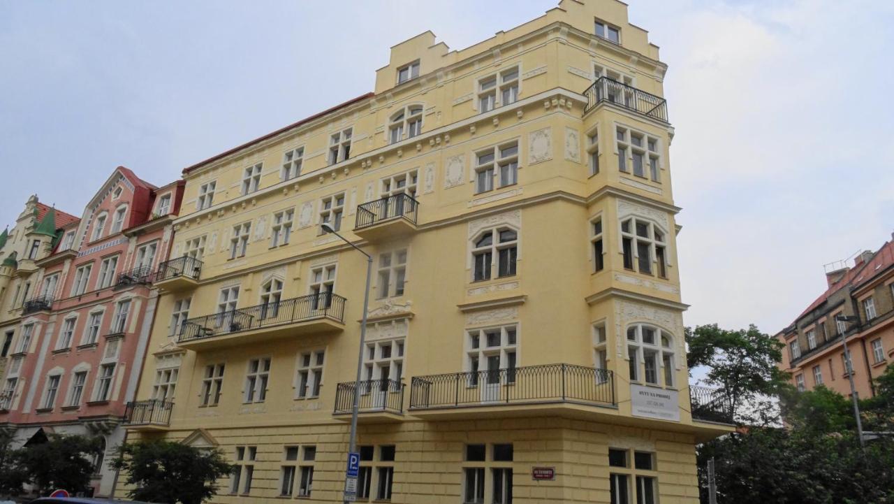 Tower28 Apartment Prague